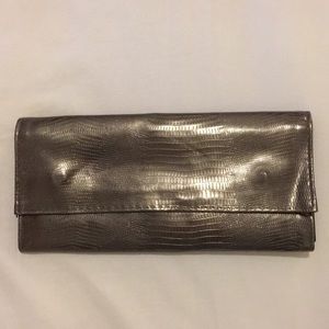 Silver Travel Makeup Brush Wallet
